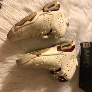 Jordan 6 maroons